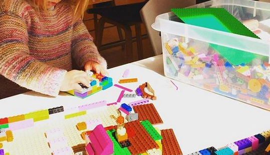 Lego på biblioteket